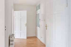 Bestandsvermietete 2-Zimmer-Altbauwohnung im denkmalgeschützten Gründerzeithaus – Jakobstraße 17, 2826 Innenstadt, Görlitz – Vorschaubild 3