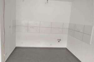 Interesse? Hübsche Zwei-Zimmer-Wohnung mit Balkon – Friedenstraße 2, 90765 Ronhof, Kronach, Fürth – Vorschaubild 4