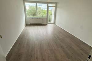Helle 3-Zimmer-Wohnung mit Balkon und Aufzug in Mönchengladbach-Römerbrunnen