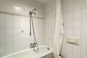 +ESDI+ Sie lieben Altbau? Dann prüfen Sie dieses Angebot! Denkmal, zentrale Lage und gute Substanz! – Die vollständige Adresse der Immobilie erhältst du vom Anbieter., 1307 Johannstadt-Nord, Dresden – Vorschaubild 21