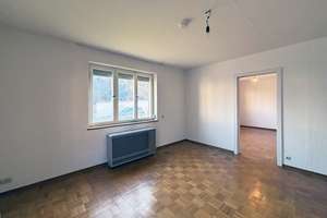 Familienfreundlich!3-FH, komplett frei, Bj. ca. 1937,  ca. 202 m² Wfl.,  Grdst. ca. 438m², 1 Garage! – Die vollständige Adresse der Immobilie erhältst du vom Anbieter., 70469 Feuerbach-Mitte, Stuttgart – Vorschaubild 3