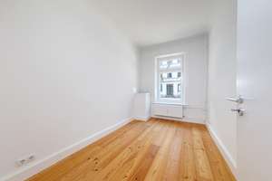 Helle 2-Zimmer-Erdgeschosswohnung mit großzügiger Terrasse in Eimsbüttel – Die vollständige Adresse der Immobilie erhältst du vom Anbieter., 20257 Eimsbüttel (Ortsteil), Hamburg – Vorschaubild 3