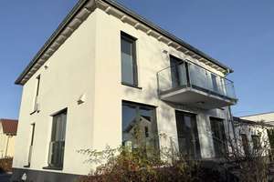 Einfamilienhaus mit Büro/Einliegerwohnung in Herbertingen – Die vollständige Adresse der Immobilie erhältst du vom Anbieter., 88518 Herbertingen – Vorschaubild 1