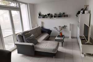 Sofort bezugsfrei: Niedrigenergie-Reihenhaus mit Garten, Dachterrasse und hochwertiger Ausstattung