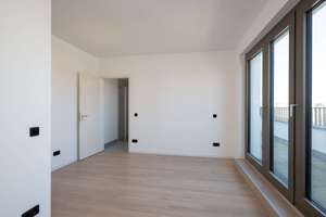 Penthouseleben über den Dächern von Wilmersdorf – 3,5 Zimmer mit drei Terrassen – Die vollständige Adresse der Immobilie erhältst du vom Anbieter., 10715 Wilmersdorf, Berlin – Vorschaubild 7