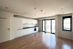 - Urbanes Wohnen - Großzügige und moderne 2-Zimmer-Stadtwohnung – Stuttgart – Vorschaubild 3