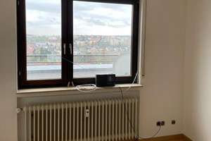 Wohnen mit Charakter: Penthouse in Würzburg-Lengfeld – Industriestraße 6, 97076 Lengfeld, Würzburg – Vorschaubild 3