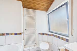 Ruhiger Familien-Wohntraum. Viel Platz zum Preis 1 ETW. Garten, TLB, 2 x Balkon, Garage, SP, Keller – Die vollständige Adresse der Immobilie erhältst du vom Anbieter., 73275 Ohmden – Vorschaubild 13