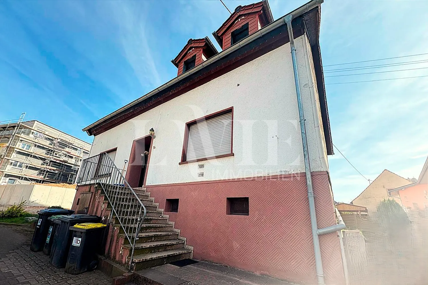 Kapitalanleger aufgepasst: Zweifamilienhaus in St. Wendel - Freisen, Sankt Wendel Kreis – Bild 1