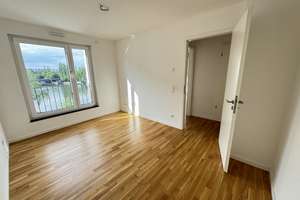 Unverbaubarer Wasserblick in erster Reihe – Moderne 3-Zimmer-Wohnung mit Balkon – Tabbertstraße 6F., 12459 Oberschöneweide, Berlin – Vorschaubild 5