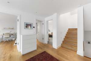 Familienvilla in klassischer Architektur – in hervorragender Lage im Würmtal – Die vollständige Adresse der Immobilie erhältst du vom Anbieter., 82131 Gauting – Vorschaubild 23