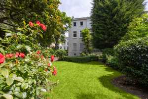 Rarität im Nordend: Stilvolle Altbau-Doppelhaushälfte mit weitläufigem Garten – Frankfurt am Main – Vorschaubild 19
