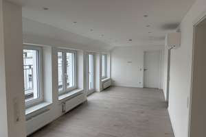 Luxuriöse Penthouse-Wohnung mit Balkon & Klimaanlage – Erstbezug – Klosterstraße 56, 40211 Stadtmitte, Düsseldorf – Vorschaubild 4
