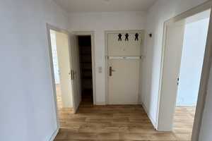 3-Zimmer-Wohnung in Duisburg (Neudorf-Nord) zu vermieten – Sternbuschweg 14, 47057 Duisburg – Vorschaubild 5