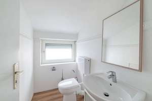 Geräumige Maisonettewohnung mit viel Potenzial  - 7 Zimmer, mit Terrasse und Garten – Die vollständige Adresse der Immobilie erhältst du vom Anbieter., 46395 Bocholt – Vorschaubild 7
