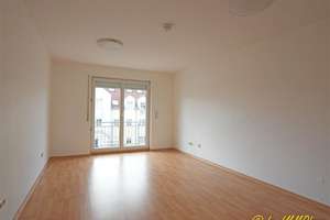 Freie Wohnung mit attraktivem Grundriss - 2 Balkone zum Entspannen! – Die vollständige Adresse der Immobilie erhältst du vom Anbieter., 9669 Frankenberg/Sachsen – Vorschaubild 2