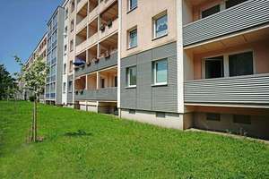 Chice Balkonwohnung mit Einbauküche im beliebten 2. OG, auf Wunsch mit Stellplatz – Maxim-Gorki-Straße 1, 9599 Freiberg – Vorschaubild 12