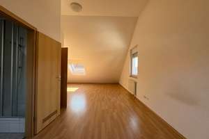 Gepflegte Doppelhaushälfte in Stuttgart-Büsnau – Die vollständige Adresse der Immobilie erhältst du vom Anbieter., 70569 Büsnau, Stuttgart – Vorschaubild 15