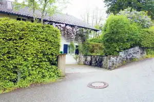 Filetstück in Icking: Exklusives Einfamilienhaus mit Alpenblick und traumhafter Gartenanlage – Bad Tölz-Wolfratshausen (Kreis) – Vorschaubild 3