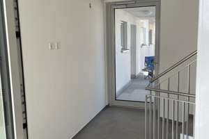 Erstbezug mit Balkon und EBK: Geschmackvolle 3-Zimmer-Erdgeschosswohnung gehobene Innenausstattung – Dellmensinger Str. 9, 89155 Erbach – Vorschaubild 4