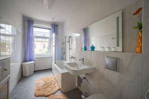***Wohnen und Arbeiten unter einem Dach – vielseitige Immobilie mit Potenzial im Dresdner Norden*** – Die vollständige Adresse der Immobilie erhältst du vom Anbieter., 1109 Klotzsche (Stadtteil), Dresden – Vorschaubild 4