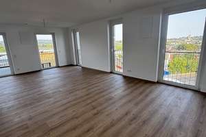 Helle 2-Zimmer-Neubauwohnung zum Wohlfühlen mit großer Dachterrasse und Aufzug