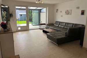 Modernes Haus-im-Haus mit Garage, Solaranlage ohne Provision – Die vollständige Adresse der Immobilie erhältst du vom Anbieter., 41199 Odenkirchen-Mitte, Mönchengladbach – Vorschaubild 3