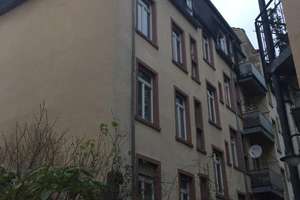 Lage, Lage, Lage MFH Altbau direkt am Günthersburgpark Comeniusstr. 1a Lage 5 v. 8 Wohnungen frei  – 60389 Bornheim, Frankfurt am Main – Vorschaubild 3