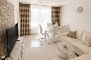 Stadtwohnung mit Balkon: 3-Zimmer-Domizil in Flingern-Süd