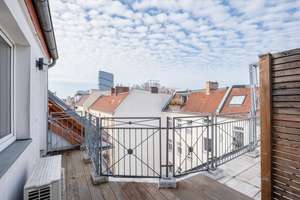 Moderne und lichtdurchflutete Dachgeschosswohnung im klassischen Altbau – Die vollständige Adresse der Immobilie erhältst du vom Anbieter., 10245 Friedrichshain, Berlin – Vorschaubild 10