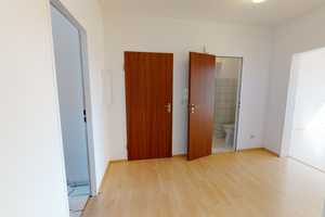 Helle 3 Zimmer mit G-WC und großem Keller – Mönchengladbach – Vorschaubild 6