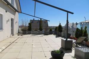 Schön - hochwertig - modern! Mit herrlicher S-W-Dachterrasse, Terrasse und Garten! – Die vollständige Adresse der Immobilie erhältst du vom Anbieter., 86676 Ehekirchen – Vorschaubild 4