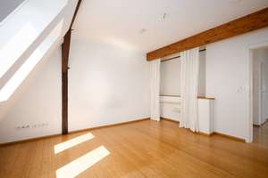 Altbau-Dachgeschosswohnung mit Kamin und privater Dachterrasse am Adolfplatz — 127m², provisionsfrei – Adolfplatz 14, 24105 Blücherplatz, Kiel – Vorschaubild 17