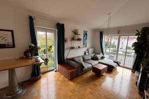 Gepflegte 2,5-Zi.-Wohnung mit 17 m² Dachterrasse und Domblick im mittleren Westen – 93049 Westenviertel, Regensburg – Vorschaubild 5