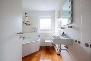 Stilvolles Stadthaus mit moderner und gehobener Ausstattung in familienfreundlicher Lage – Die vollständige Adresse der Immobilie erhältst du vom Anbieter., 12205 Lichterfelde, Berlin – Vorschaubild 6
