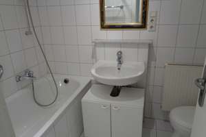 D-Unterbilk, schöne 2 Zimmer-Wohnung mit Einbauküche und Balkon – Die vollständige Adresse der Immobilie erhältst du vom Anbieter., 40223 Bilk, Düsseldorf – Vorschaubild 6