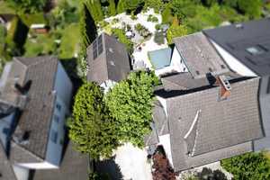 Vielseitiges ZFH mit Ladengeschäft, großer Hofeinfahrt und Garten in Toplage von Maintal – Main-Kinzig-Kreis – Vorschaubild 1