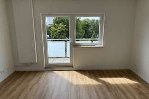 Komplett modernisierte 2 ½-Zimmer-Eigentumswohnung Staffelgeschoss / Endetage mit zwei Balkonen – Die vollständige Adresse der Immobilie erhältst du vom Anbieter., 22041 Wandsbek (Ortsteil), Hamburg – Vorschaubild 9