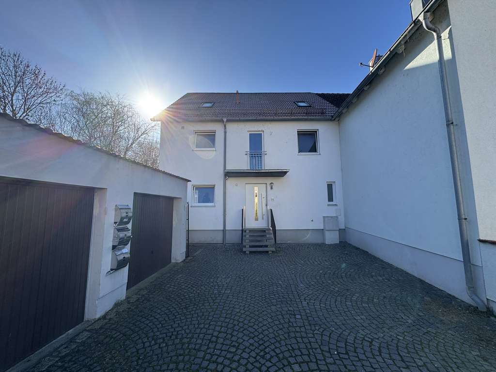 Immobilie in Regenstauf - Über 6% Mietrendite - 2.330 Euro NKM vom Staat - Bild 0