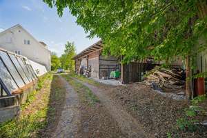 ::: Unbedingt anschauen I gr. Grundstück, Platz für Familien + Haustiere und mit viel Potential ::: – Die vollständige Adresse der Immobilie erhältst du vom Anbieter., 70499 Weilimdorf-Nord, Stuttgart – Vorschaubild 29
