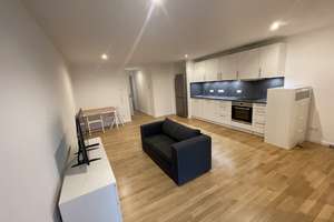 Möblierte 2-Zimmer-Neubauwohnung (Baujahr 2022) mit TG-Stellplatz & Terrasse nahe Sendlinger Westpar – Ortlerstraße 17, 81373 Mittersendling, München – Vorschaubild 2
