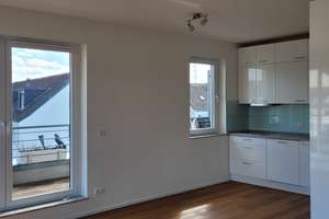 Penthouse-Flair in Düsseldorf: Helle 2-Zimmer-Wohnung mit Balkon – 40549 Heerdt, Düsseldorf – Vorschaubild 2