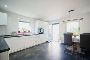 Modernes Einfamilienhaus mit Garten und Carport – Die vollständige Adresse der Immobilie erhältst du vom Anbieter., 28777 Rekum, Bremen – Vorschaubild 4
