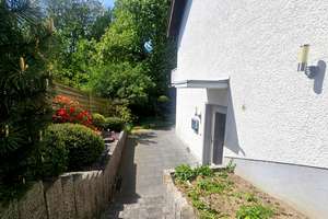 Besonderes Wohngefühl im Split-Level-Stil. Freistehendes Einfamilienhaus mit Einliegerwohnung in ruh – Die vollständige Adresse der Immobilie erhältst du vom Anbieter., 42651 Solingen-Mitte, Solingen – Vorschaubild 5