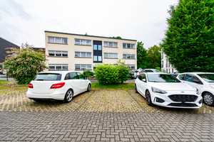 Lichtdurchflutetes 2-Zimmer-Wohnhighlight mit Balkon in Südlage-stilvoll wohnen. Sackgassenendlage. – Albertus-Magnus-Straße 20a, 42719 Solingen – Vorschaubild 15
