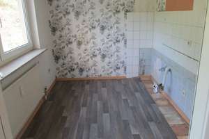 3 bis 4 Zimmer mit Balkon, 2. OG m. Aufzug, Hemer, Unter dem Asenberg 3 – Unter dem Asenberg 3, 58675 Hemer – Vorschaubild 5