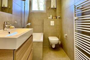 Traumhaft saniert & lichtdurchflutet – 2,5 - Zimmer-Oase mit Balkon im grünen Westend – Die vollständige Adresse der Immobilie erhältst du vom Anbieter., 14055 Westend, Berlin – Vorschaubild 29