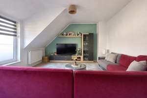 zentrale Single-Wohnung - Dachgeschoß mit Balkon
