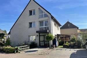 Tolles Zweifamilienhaus mit großzügigem Garten sucht neuen Eigentümer – Willicher Heide 35, 47877 Viersen (Kreis) – Vorschaubild 1