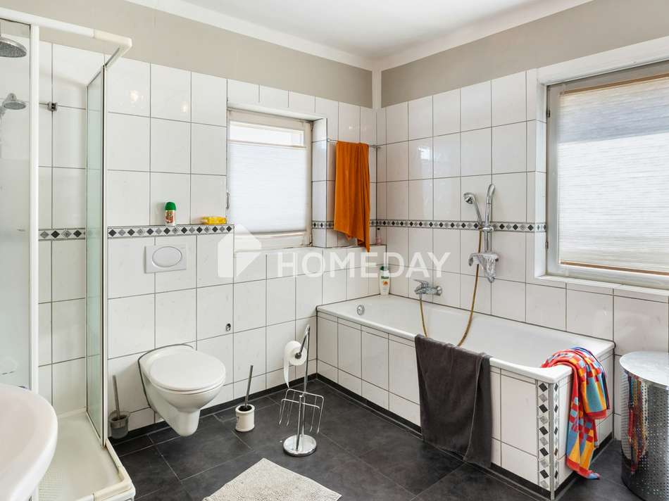 1. OG Badezimmer 1